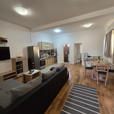 Apartments Roko Pridraga エクステリア 写真